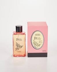 Descrição conforme o Fabricante: “Uma criação de personalidade forte, que explora de forma inusitada sua flor de origem, combinando o amadeirado do caule com o frescor das folhas. A colônia […]